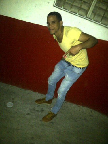 realflow14's profile picture. Simple viviendo la vida conforme ah la voluntad de DioS si quieres saber de mii yah sabes k hacer