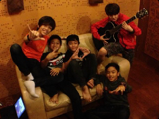 MEMBER : michael,alif,hanif,fenly,alwan