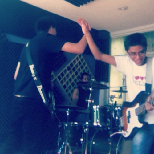 Eternal Improve Oficial Twitter,PunkRock and Hardcore punk Mexican Band, follow the members @Emiro97 @DrumsDez
