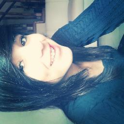 Chata, insuportável, ciumenta, bipolar. Screamo, Asking Alexandria Apenas
