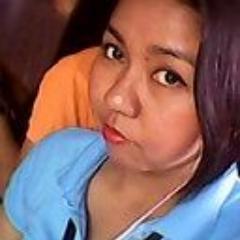 simple @ certified foodie,musician,singer nd a dancer :) loves to cook,moody and shy :)