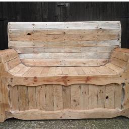 Beautiful handmade furniture made entirely from reclaimed materials.Many items are from my own designs or can be bespoke to your needs. http://t.co/dGlxheqAy3
