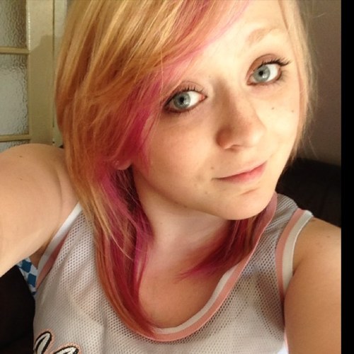 starkidjuliee's profile picture. The sky's the limit.