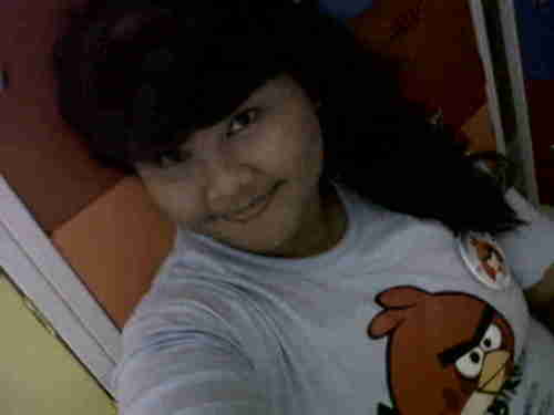 Hanya ingin d'sayangi dngn spenuh hati