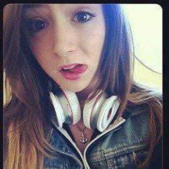 chrissylover21's profile picture. 