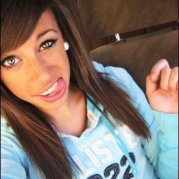 AshleyViidtc's profile picture. Weeesh! Follow me sa donne la schewps! Cherche pas mon coeur c'est de la pierre, j'baise cupidon!