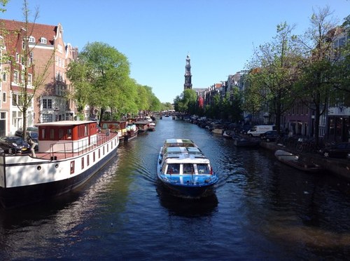 Amsterdam leeft! Er is zoveel te doen in Amsterdam! Hier vind je onze persoonlijke selectie en tips. Geef je specifieke interesses door voor een mention!