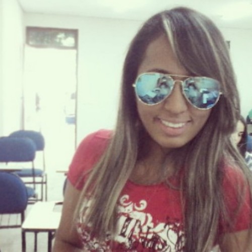 Geminiana, 20 aninhos, academica de enfermagem e filha de um DEUS maravilhoso*-*