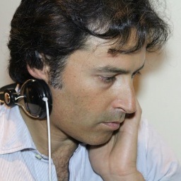 lucaaloe's profile picture. Copywriter, Dj: #Facciotuitto. I tweet about music, marketing, actuality.