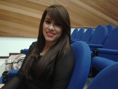 Soñadora, emprendedora y echá pa´ lante!! Comunicadora Social que asume cada reto como si fuese el último y vive el día a día al máximo...