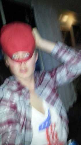 decoojj's profile picture. 