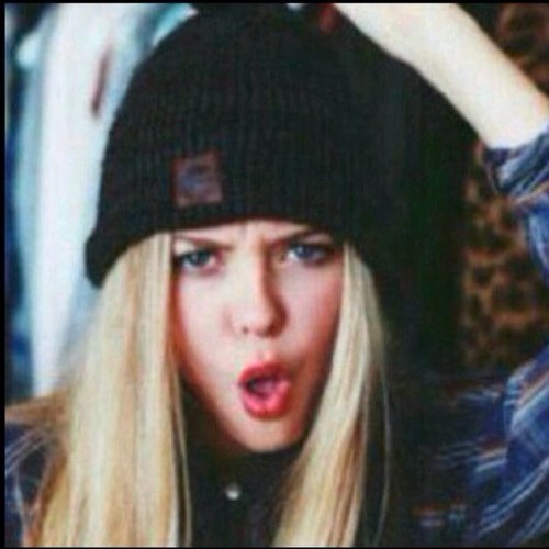 *طقوني فولو واسعدوني* *Give me follow*