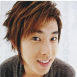 TVXQ又は東方神起のリーダチョン.ユンホいむにだ！宜しくな！
注意.こちらはbotですので宜しくお願いします
違うbotの方に声をかけるかもしれません。お暇でしたらお願いします