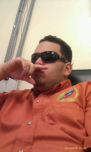 un poko de todo se hacer gracias a Dios soy un pakete completo. Quien me tenga se pega en la loto solo pregunten si no me creen.