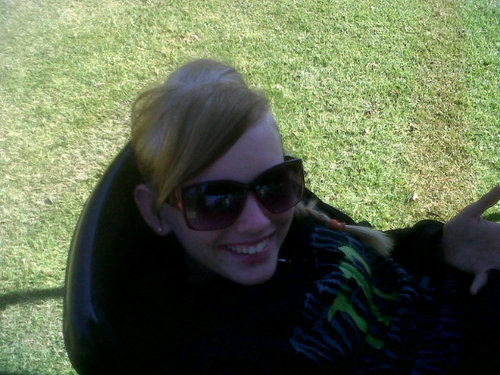 ƇĤƐYΛИИƐ  ßĿ♡ИDY 