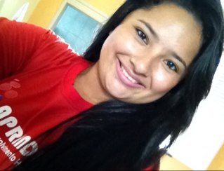 Tenho 15 aninhos ,Sou simplismente bagunceira ,divertida ii muito ousada kk ;) segue ???! Sdv ta ...