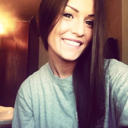 shelbaaayb's profile picture. I love animals. Not people. You all suck. Except @chrome_dome1889. That's my babbbbbby