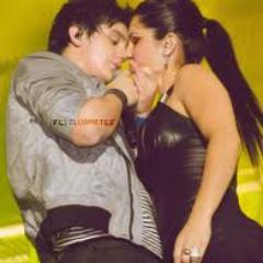 Marla Minha Tia Mais Linda que eu amo muito . Te vivo ..... Obrigada Por tudo @MarlaPTeixeira Vocal do @luansantana . Primeiro e Unico Fco . Amo Vcs.