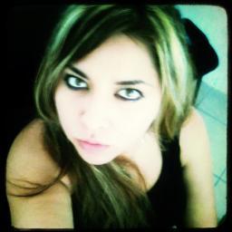 conductora de @radiopoderjoven 
Licenciada en  Comunicación
