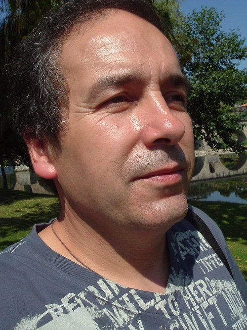 oliveiroscosta's profile picture. Professor de Geometria Descritiva, Desenho A; Educação Visual, História da cultura e das artes, Oficina de artes.