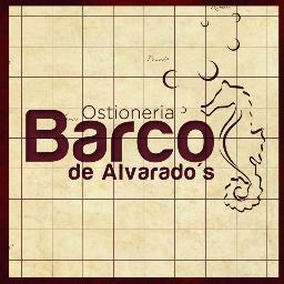 Todos, por igual, suben al Barco de Alvarado's para disfrutar las delicias que el mar trae a su mesa.
