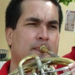 Musico... Con Mucho Orgullo...Si Naciera Nuevamente Quero Ser Músico Nuevamente... Amen...