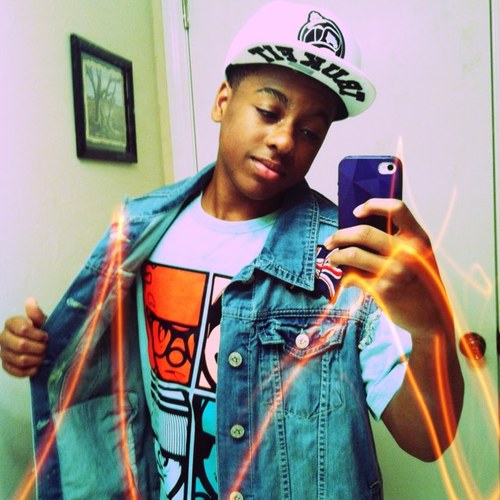 Suck A Niggah D*** 4 Sum TrukFit