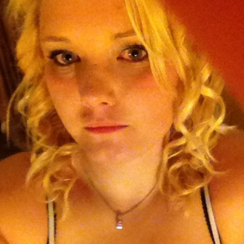 Ditzy Married Blonde!!