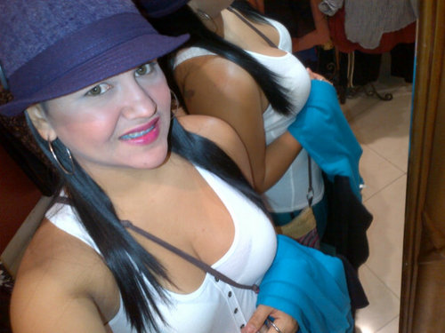 johannaurdanet2's profile picture. ♥Feliz Y Enamorada D La Familia Q Tengo ☺ Agradecida con Dios X Todo Lo Q Me Permites Tener ★