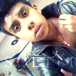 'Entre el humo & eL alcohol♥... El ambiente se pone mejor! *---*'