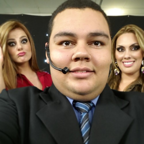 Apresentador de TV e Locutor de Rádio. Apresentador do programa conectados na tv educaiva, rede cultura
