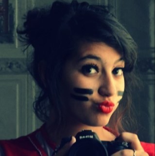 Hey I'm Lisa and My dream is To be a Singer !