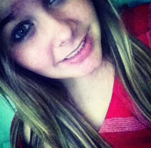 im Jessica instagram:jessicacamo7 kik:jesseblue62 :P