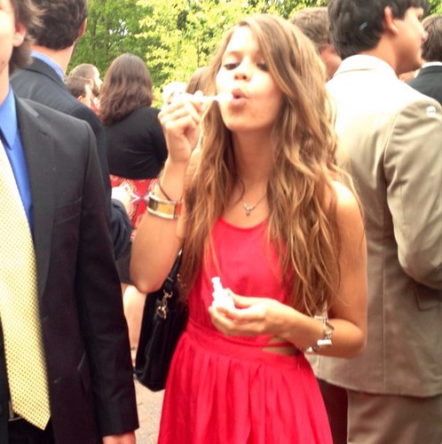 Caroleena123's profile picture. When I grow up I want to be a weeping willow.