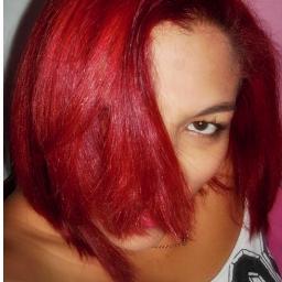 namorada do @sombra89, futura maquiadora e fã do Quentin Tarantino.