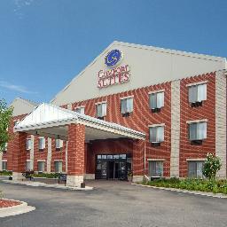 Our all suite hotel offers spacious guest rooms and many complimentary accommodations in Southfield, MI. Call us @ 248-357-9990 with any questions you have!!