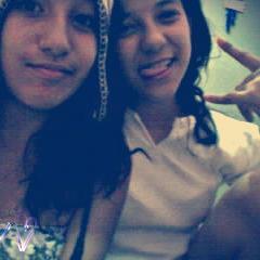 13 aninhos, directioner,adoro dançar,amo chocolate, adoro monster high ....