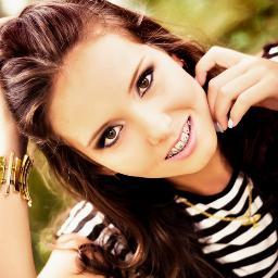 Dreams, milhares deles †One Diretion †Livros †Crepúsculo †Foco †The Vampire Diaries †Chocolate †Anne Frank † Jogos Vorazes - Brasil