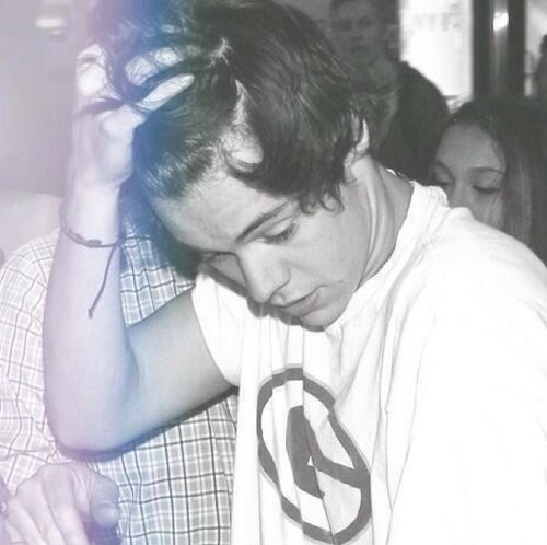 free follow from: @magicalnarry