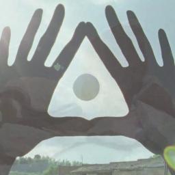 nachothekid's profile picture. Las biografías oficiales siempre son un bajon. Mejor esperen a que salga la versión no autorizada.