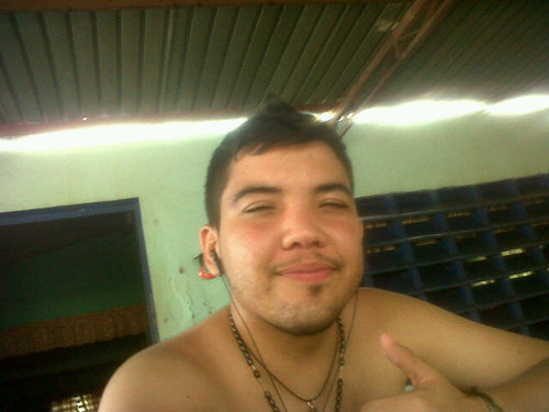 No me la se todas, intento siempre aprender algo nuevo. Dios, musica y futbol lo q siempre me acompaña. mi pasion ¡vinotinto!