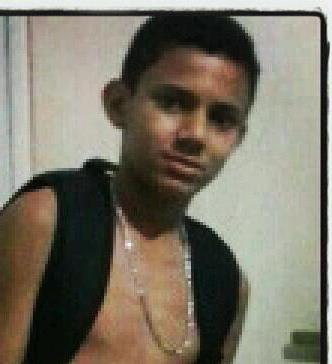 #Como Diz O Velho Ditado:Quem Paga Pau Pra Homen e Viado!          Guettho é Guettho!