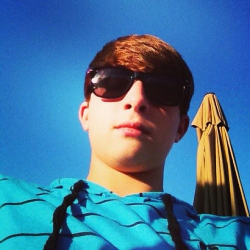 ca86485689's profile picture. Hard work will get you to where you want to be.  Instagram: jasoncastro_23