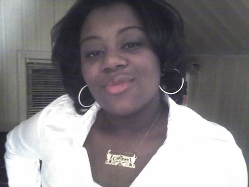 23 yrs old single i love tattoos aint lookin 4 sum1 but u neva kno hmu if u want to kno more info