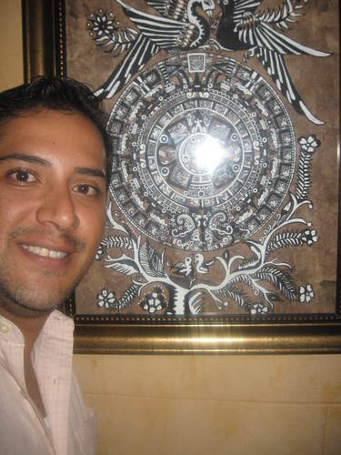 locutor ,marketing y diseño publicitario en imagen y video