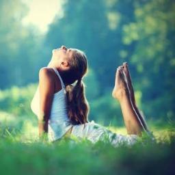 علاقمندم به : گوجه سبز , سالاد ,آش رشته , شعر , تصویر , طبیعت ...