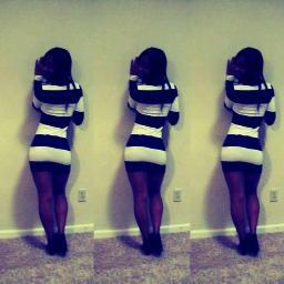 - PopN Likee A Molly ' ShineN Like A Diamond ' TakeN Pictures Like A HoolyWood Finestt  Pretty Ihzz Whts PopN ' So Follow A Pretty Girl