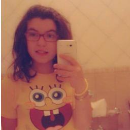 Mi piace molto ballare,infatti,ho fatto gare regionali e sono una directioner e mixer ;)