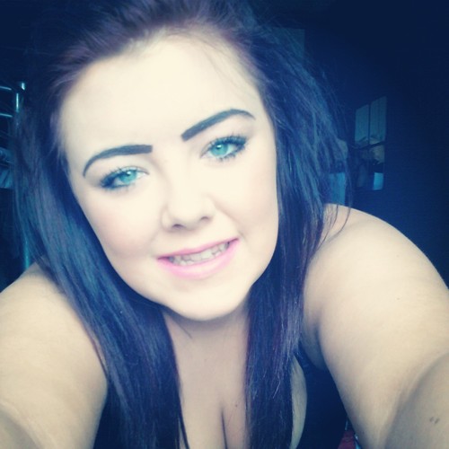 Stephaaaayjayne's profile picture. 18, I love pink! Ime a pinkaddict! Girly and bubbly. Just me