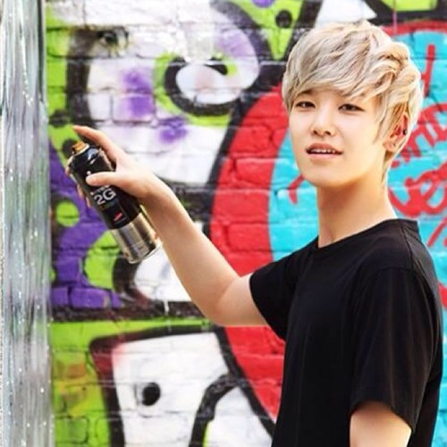 Wussup baby! B.A.P최 준홍 or 젤로[봇] 입니다~ จุนฮงอ๊บๆ✌ผมเป็นทั้งมักเน่ ส่วนสูง และหน้าตาของวง∑(ﾟДﾟ) / คนหล่อมักตื่นเช้ามืดนะครับจำไว้... Real : @ZELO96